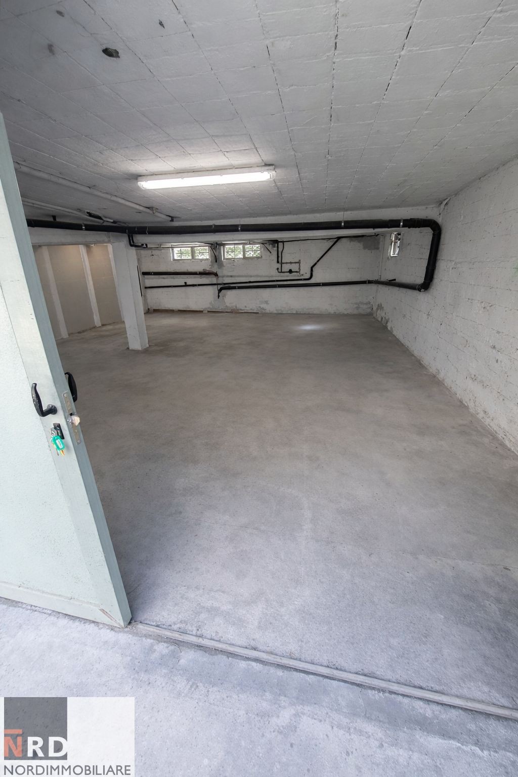 Ampio Magazzino/Garage/Deposito di 110 mq con ingresso Indipendente