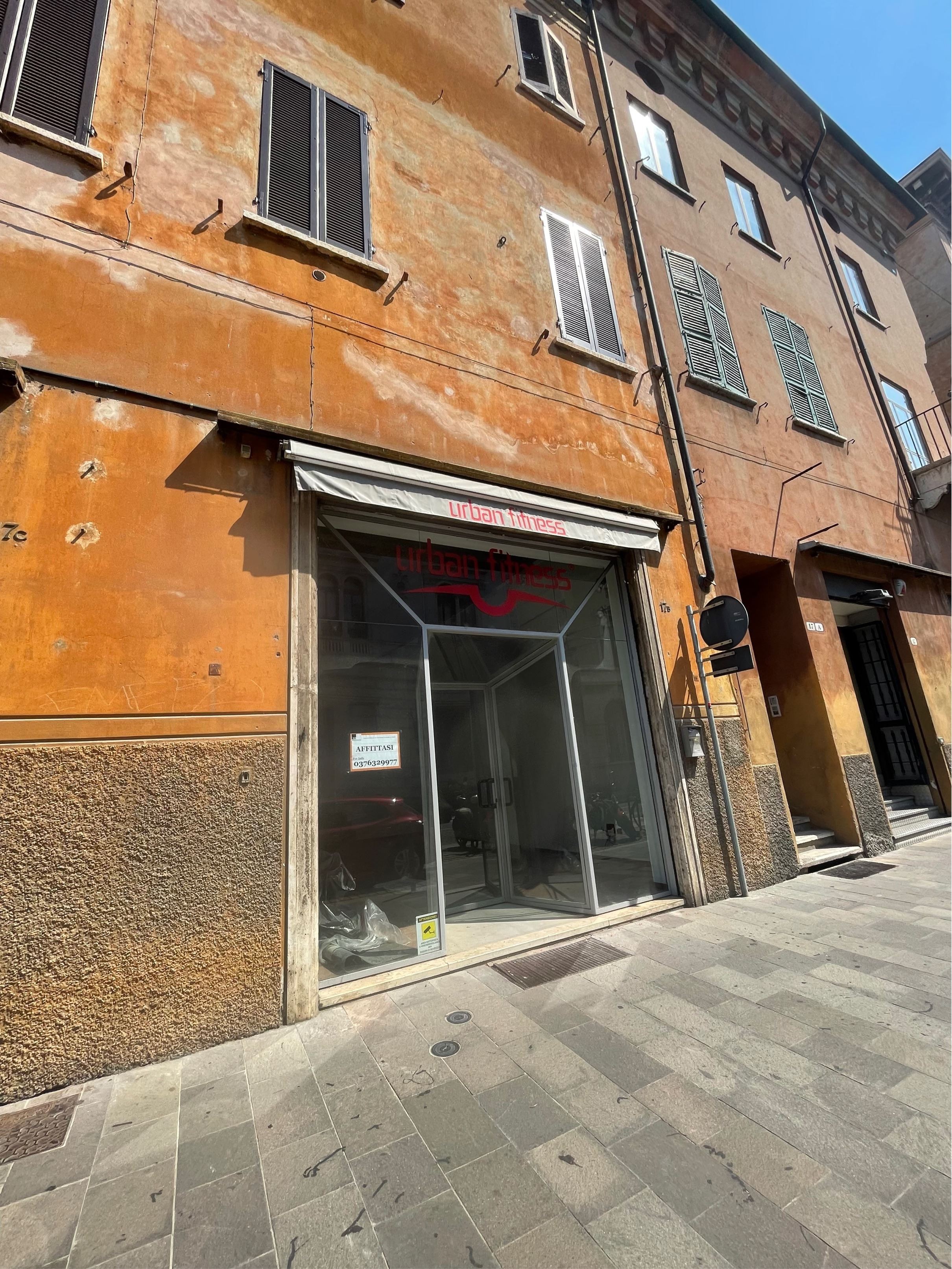 Negozio in Affitto Mantova