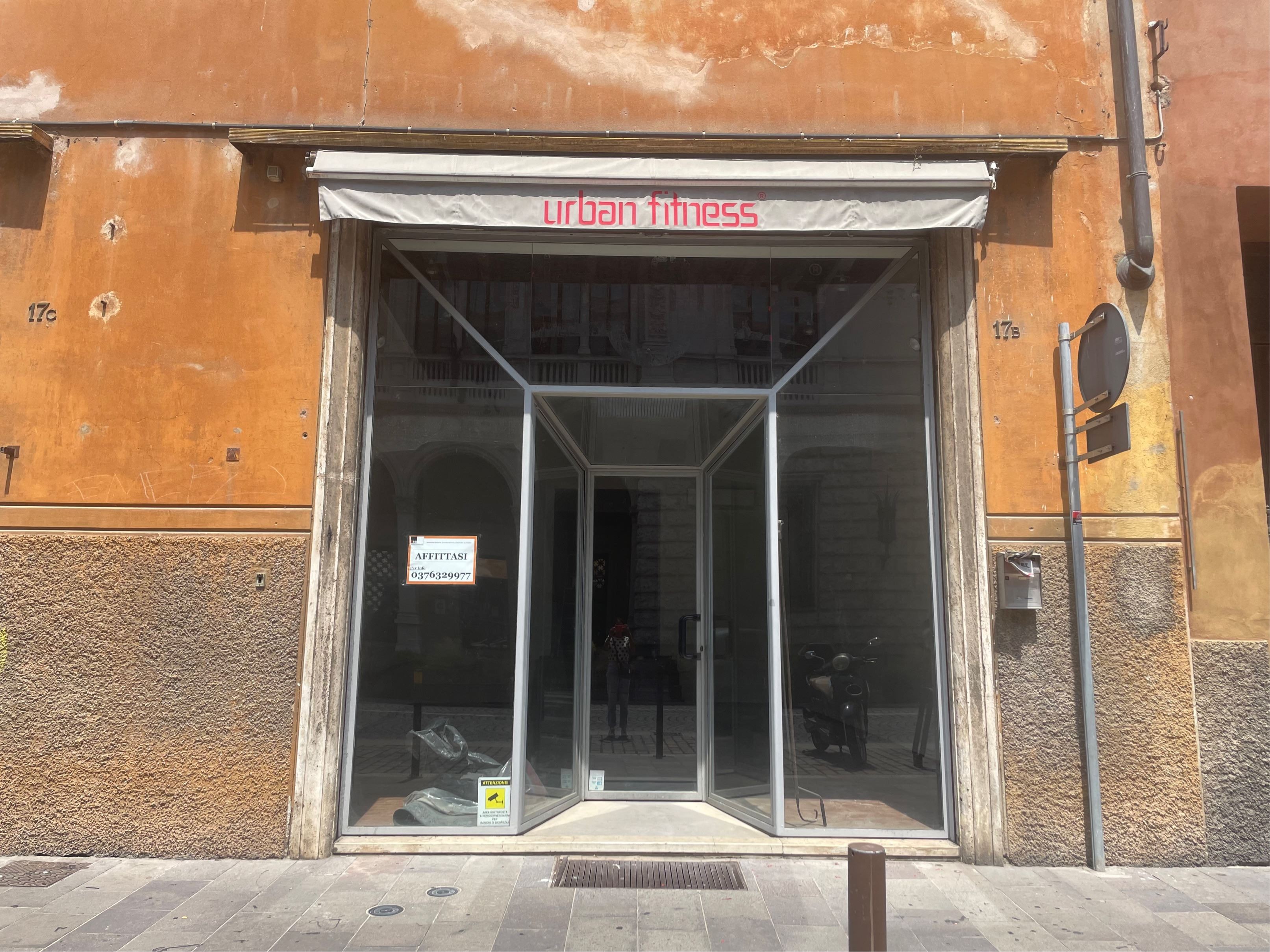 Negozio in Affitto Mantova